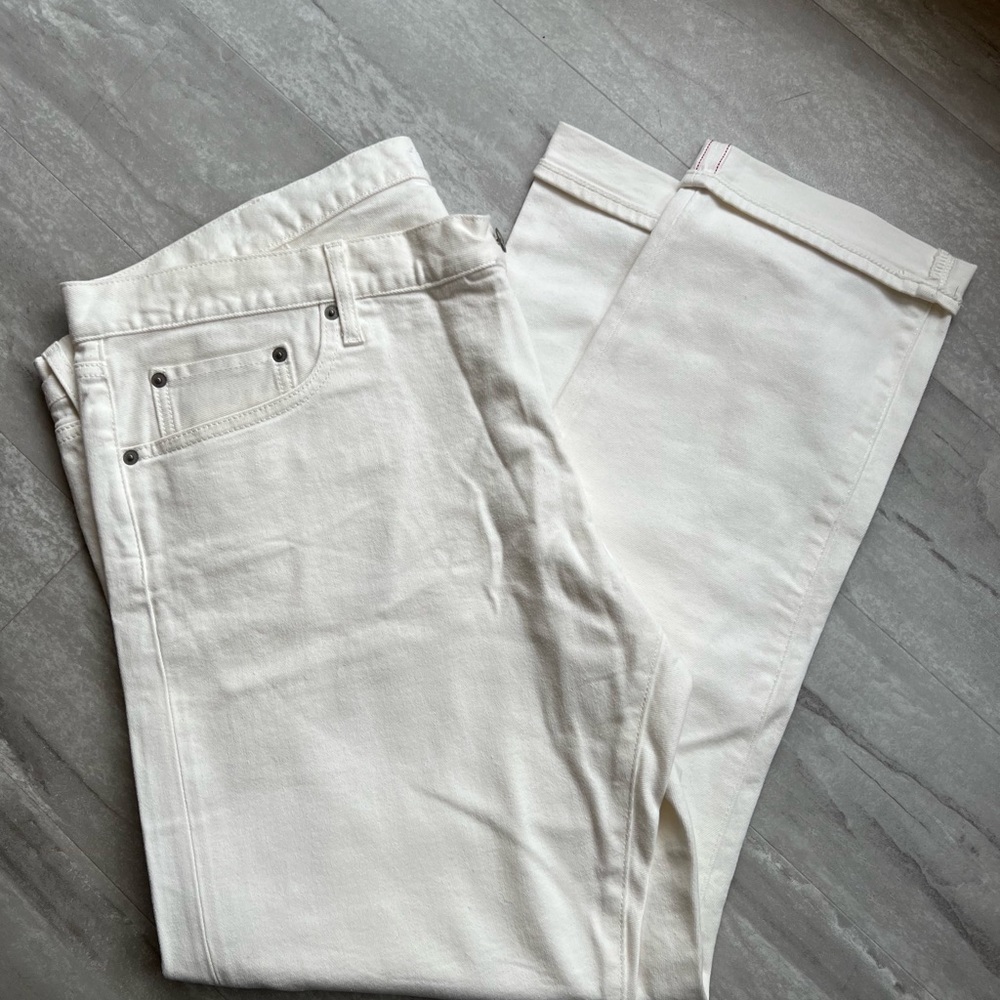 Uniqlo White Stretch Jeans